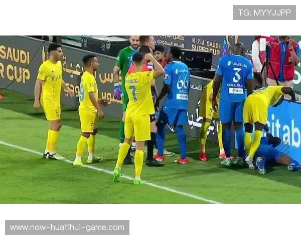 拳击比赛错误判分惹争议！裁判被停职