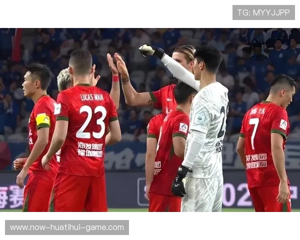 本轮杯赛爆冷 黑马球队创造历史性晋级，足协杯黑马